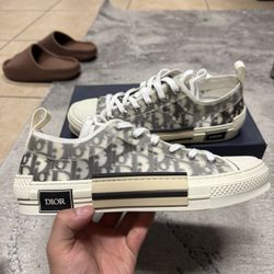 Christian Dior 