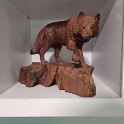 Hand Carved Ironwood Wolf by Ramon D.C. - Sonora Mexico Seri Artisan Sculpture