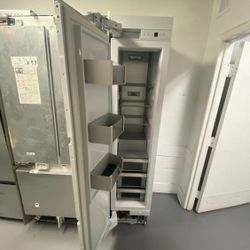 Ge Monogram Freezer 18"inch Panel Ready 