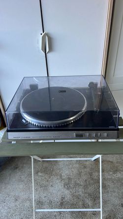 Sanyo Plus Q40 Quartz PLL Direct Drive Automatic Turntable