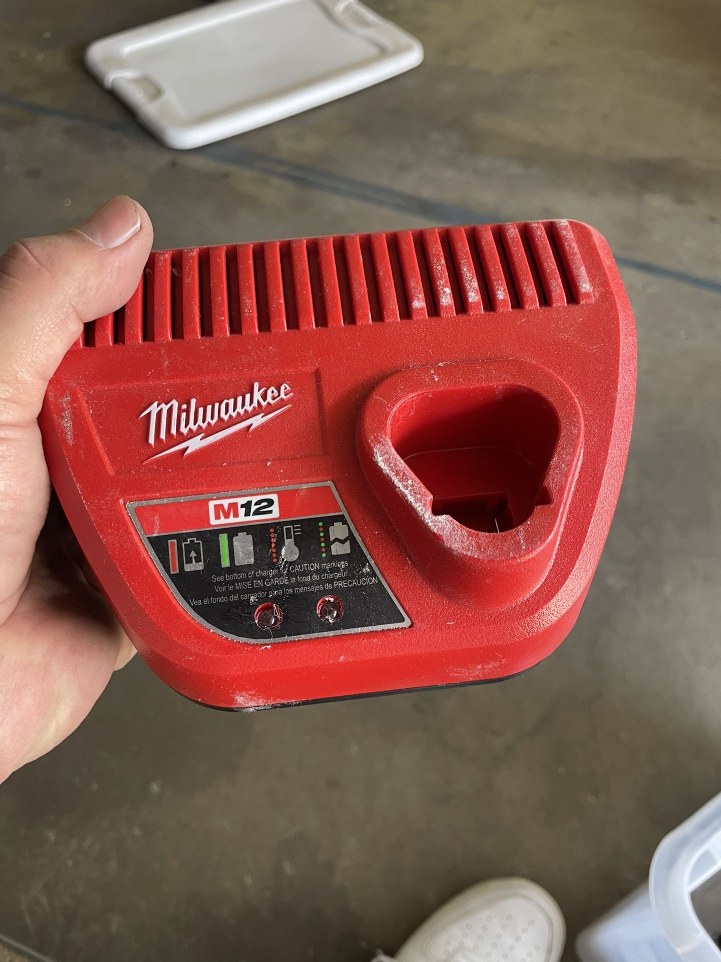 Milwaukee M12 Charger