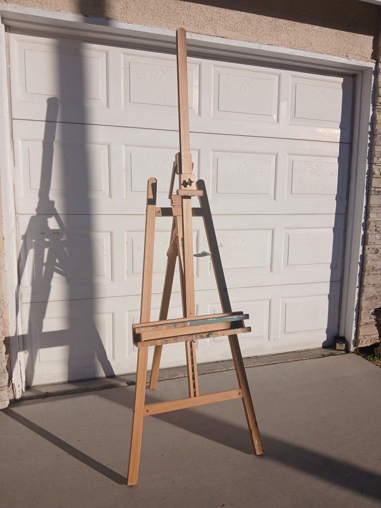 Easel