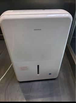 Insignia™ - 35-Pint Dehumidifier with ENERGY STAR Certification - White