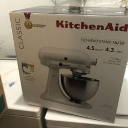 Kitchen Aid Tilt Head Mixer