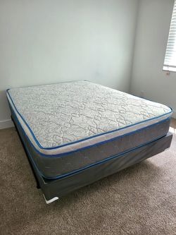 NEW QUEEN-SIZE PILLOW TOP MATTRESS AND BOX SPRING