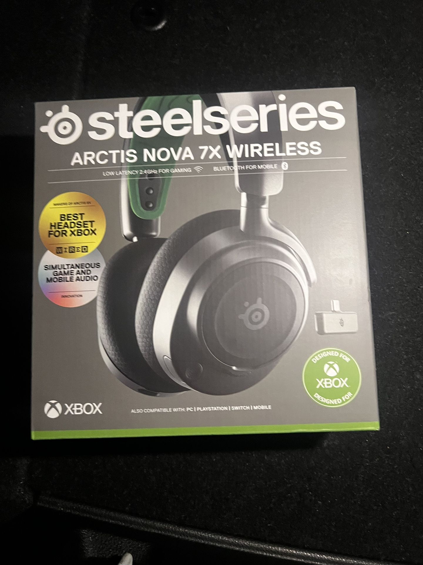 NEW Sealed Xbox Wireless Headphones 