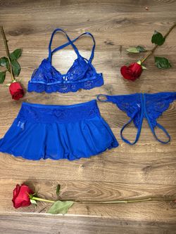 Blue Lace Lingerie 3-Piece Set