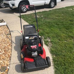 Troy-Buit Mower With A Honda Engine With Leaf Catcher And Front Wheel Drive