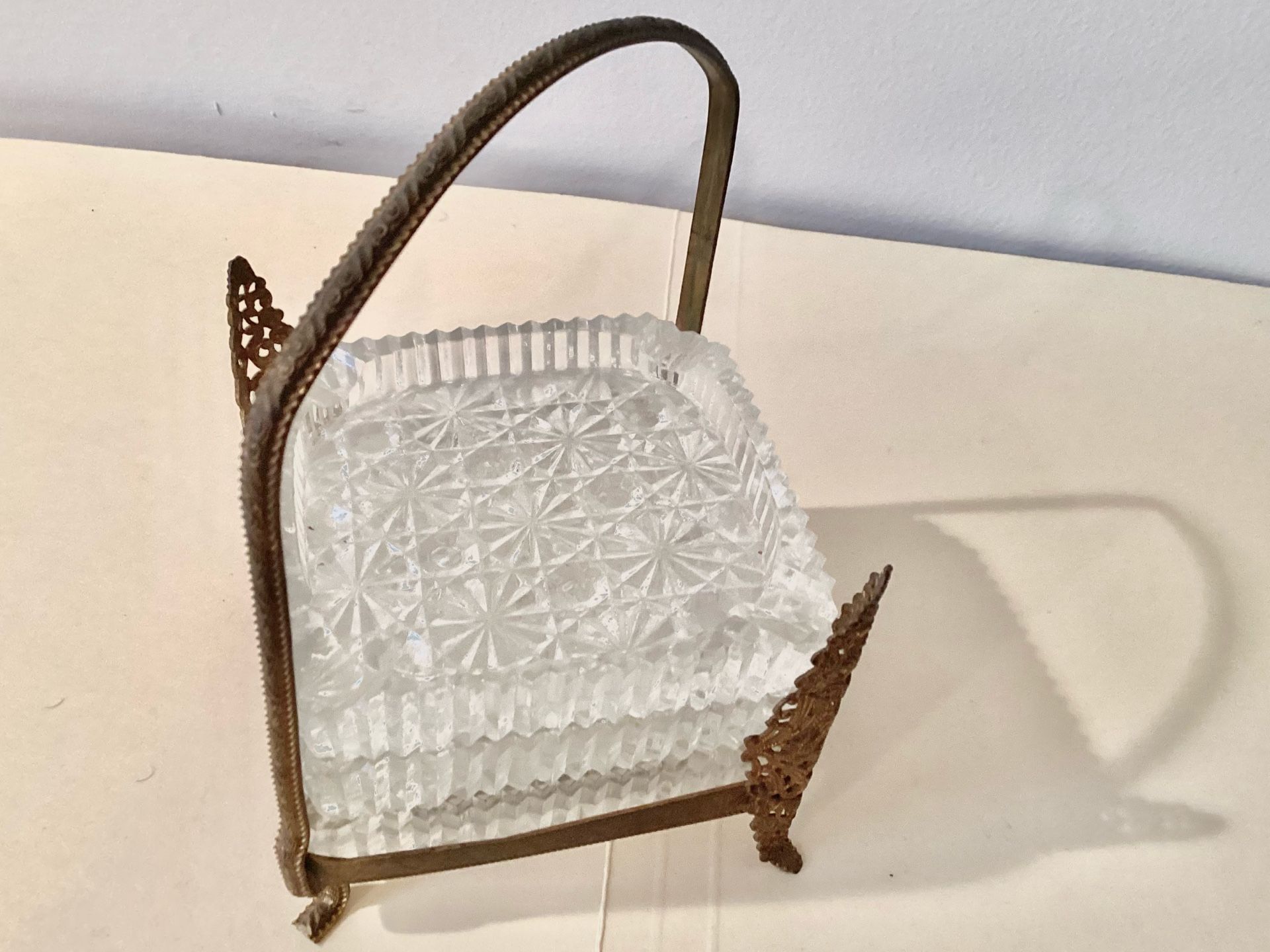 Vtg. Brass Filigree Basket + 3 Ashtrays / Coasters Crystal Clear Glass 1930s Bar Set Tobacco Collectible 