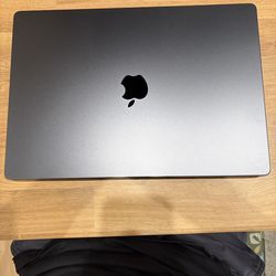 Apple 16-inch MacBook Pro with M3 Pro Chip (512GB, 18GB RAM) Space Black