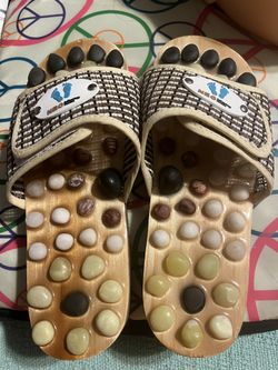 NEO Reflexology Sandals Size Small 5 6 for Sale in Lithia FL