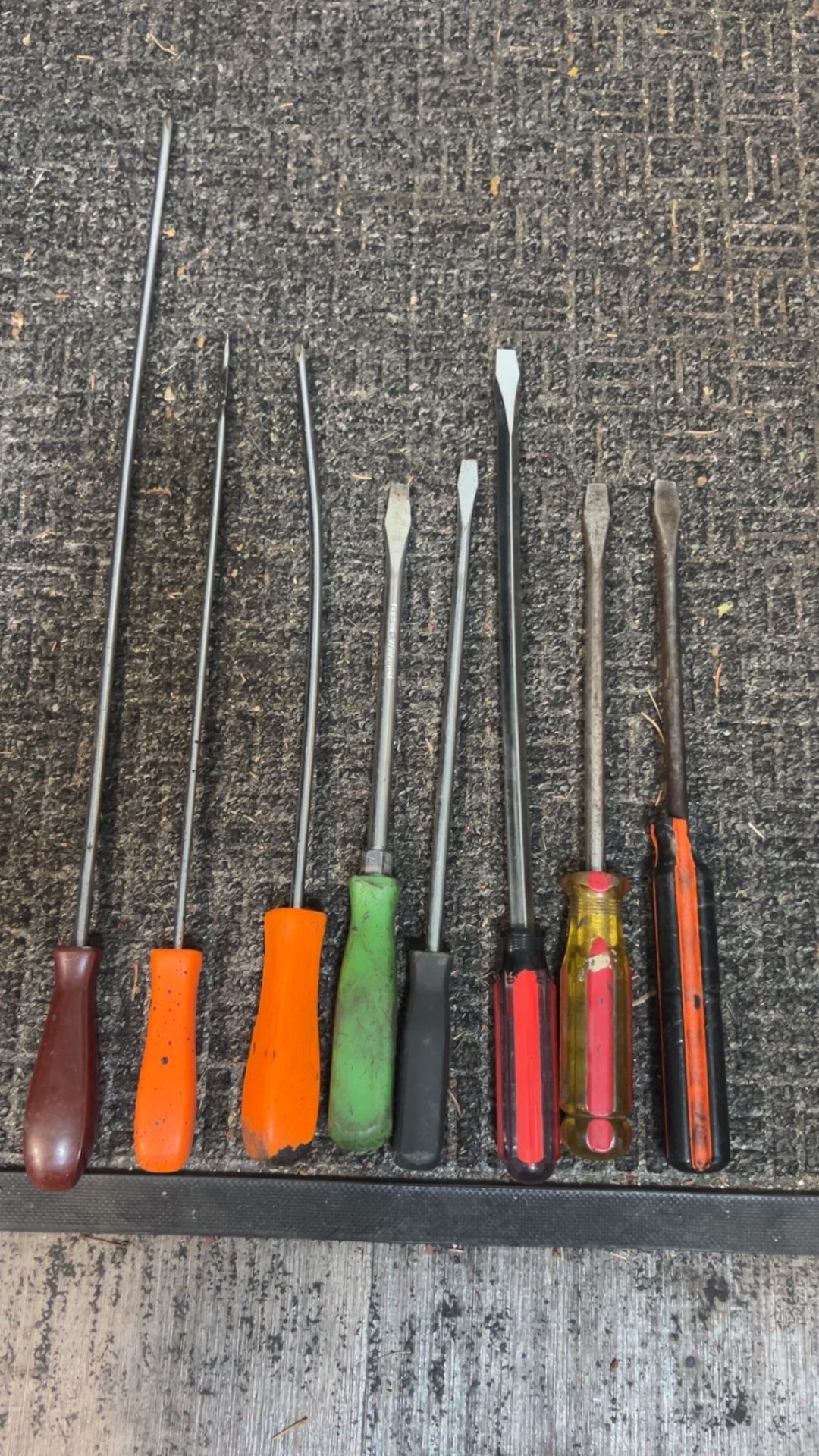 Large Screwdriver Lot