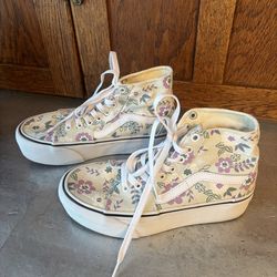 Womens Platform High-Top Vans