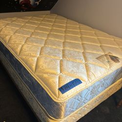 Very nice full size mattress, boxspring, and bed rail pick up or $25 delivery fee in Milwaukee area