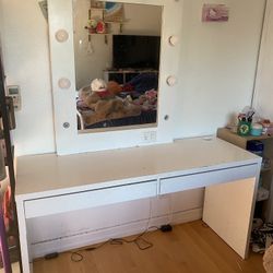 XL Vanity. 
