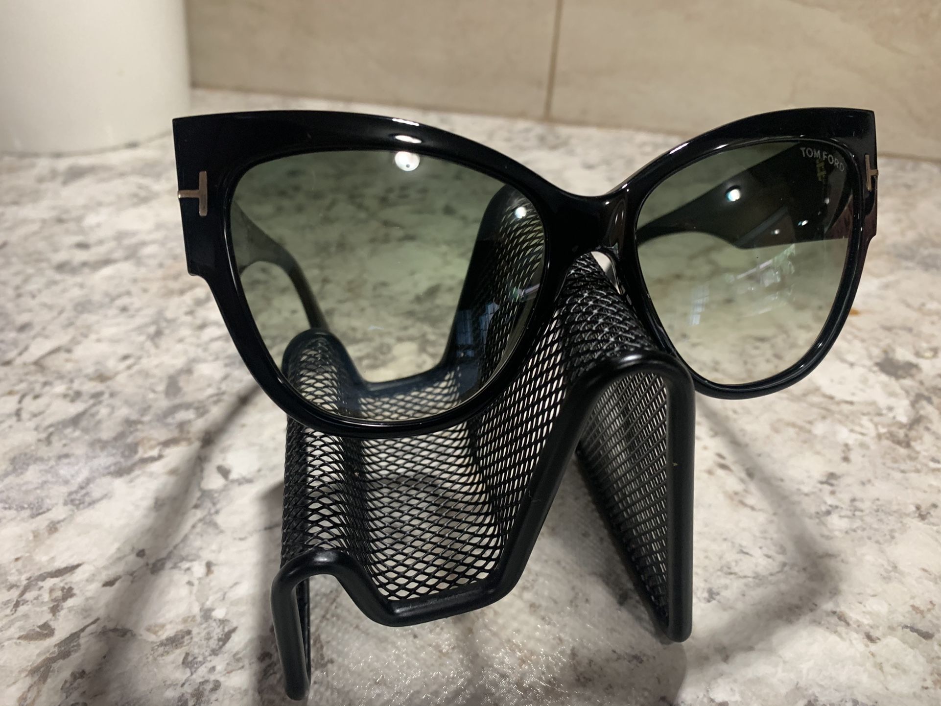 TOM FORD SUNGLASSES