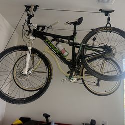 Trek Mountain bike