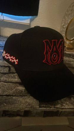 Amiri hat