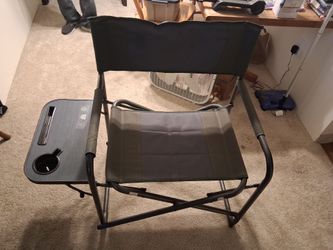 Ozark folding camping chair with built in table