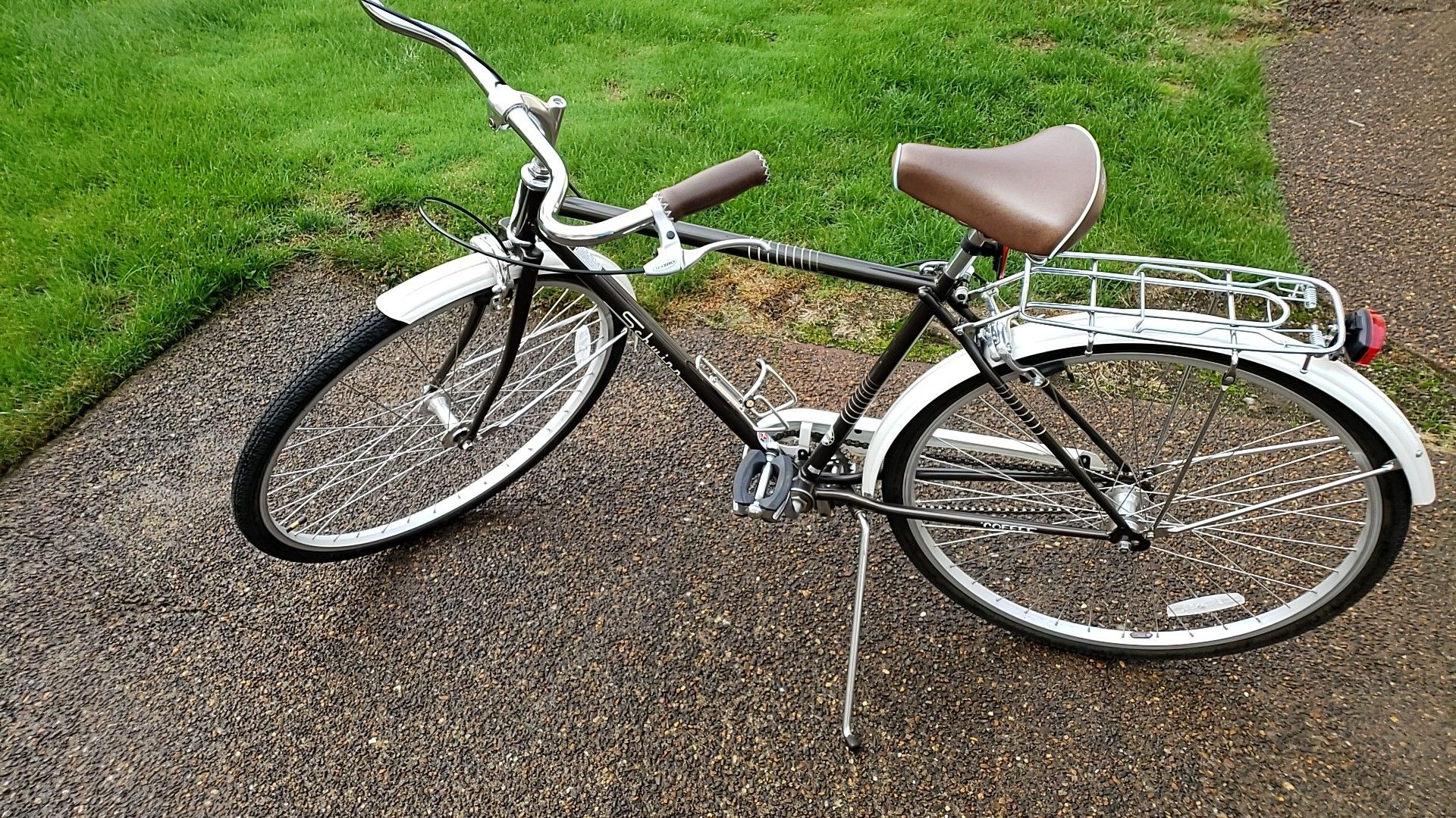 Schwinn adult size bike