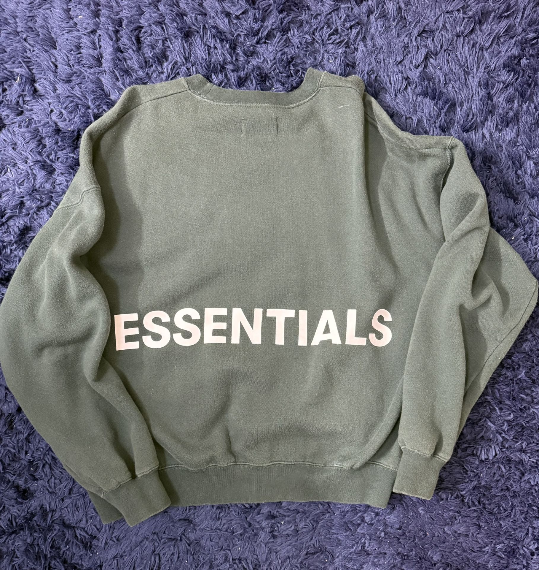 Essentials FW18 Forest Green Sweater (M)