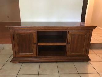 Beautiful TV , Entertainment  Center/Table