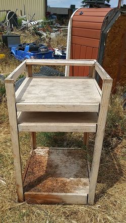 Wood dresser