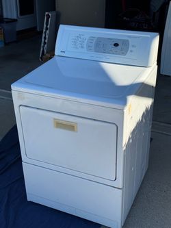 Kenmore White Front-Load Gas Dryer