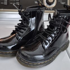 DocMartins Toddler Size 9
