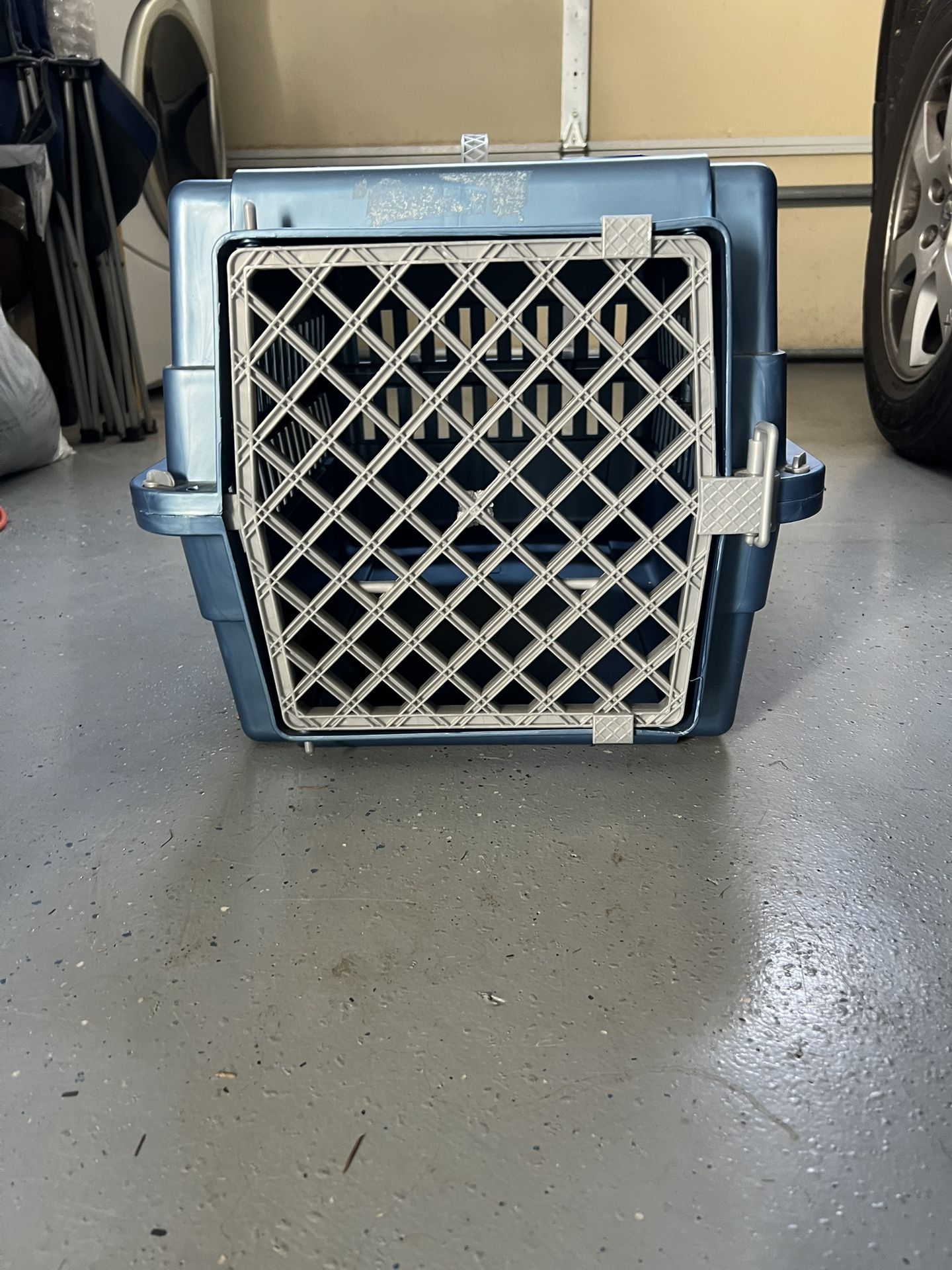 Pet/dog/cat Carrier