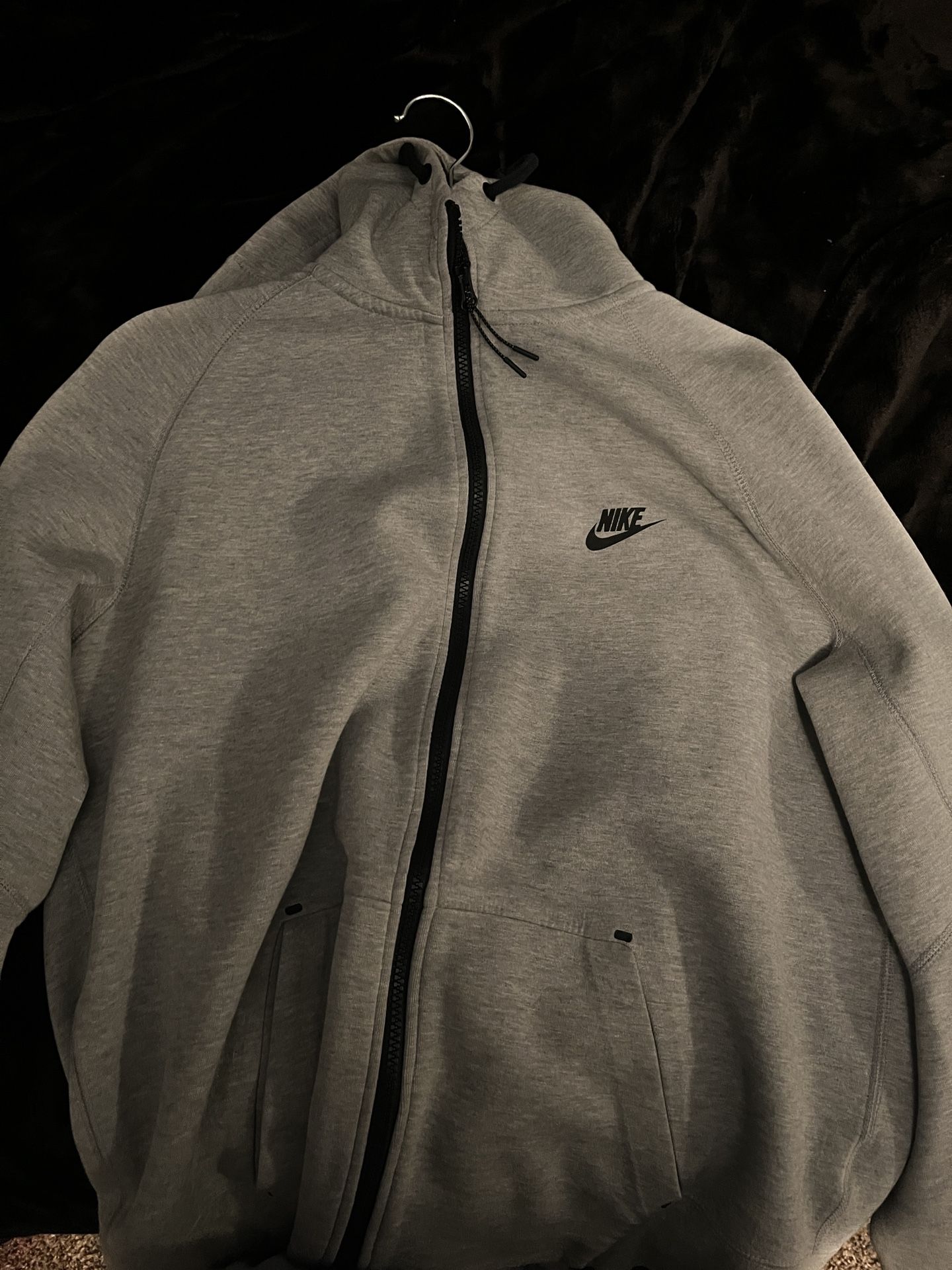 grey nike hoodie