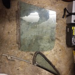 Door Window For 73 Chevy PU parts 