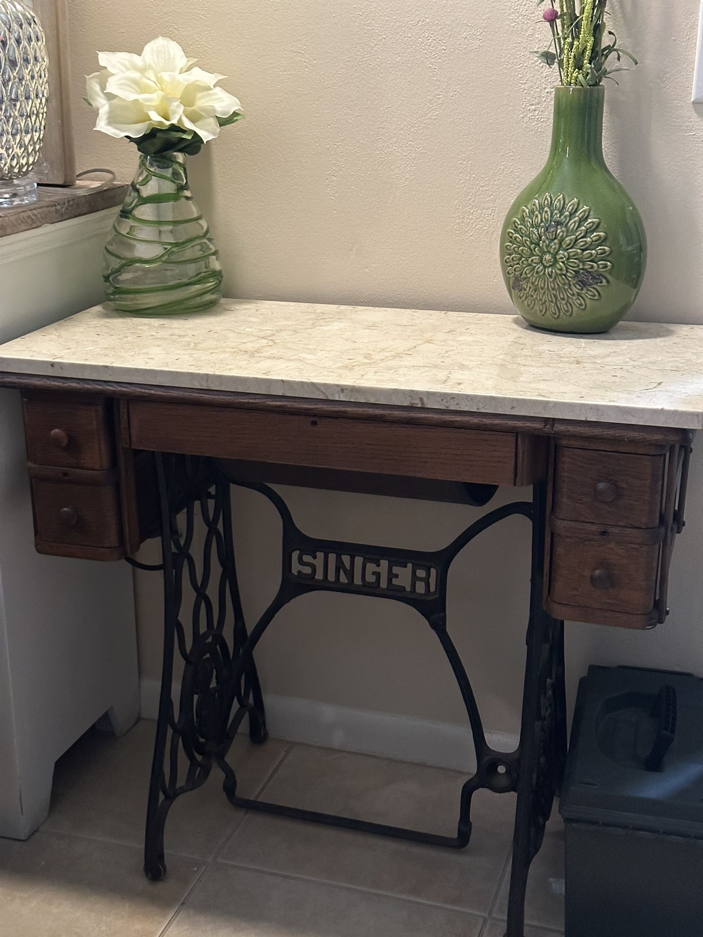 Singer Sewing Table