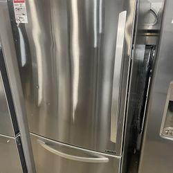 Lg Stainless Bottom Freezer Refrigerator 33 Wide 