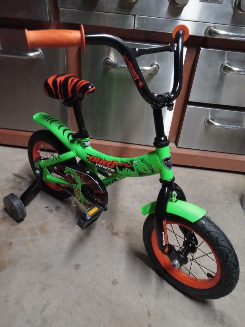 LIKE NEW DINO SMALL BIKE FOR KIDS TIRES SIZE 12