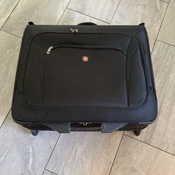 Large Swiss Gear Garment Bag