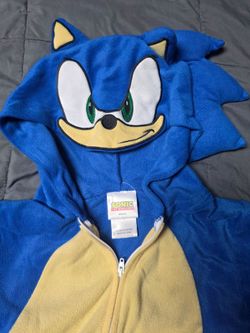 Big kids Sonic size 8 zip up onzie