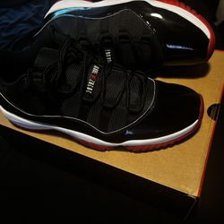 Jordan 11 Bred Low