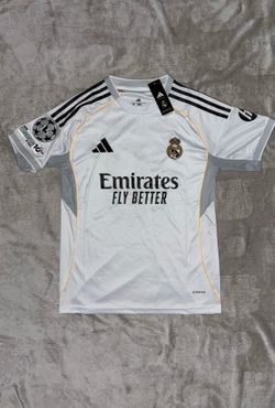 Modric Real Madrid jersey size medium men’s
