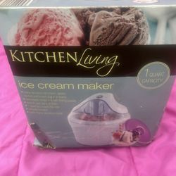 Kitchen Living Ice cream Maker, new in box, 1 quart capacity, box in poor condition 
