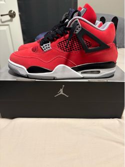 Toro red 4s 2026