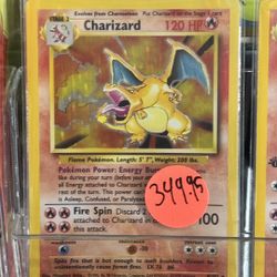 Charizard Pokemon Base Set - Very Nice