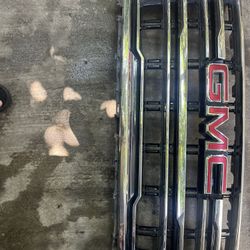 GMC front grille Yukon 2021-2023 