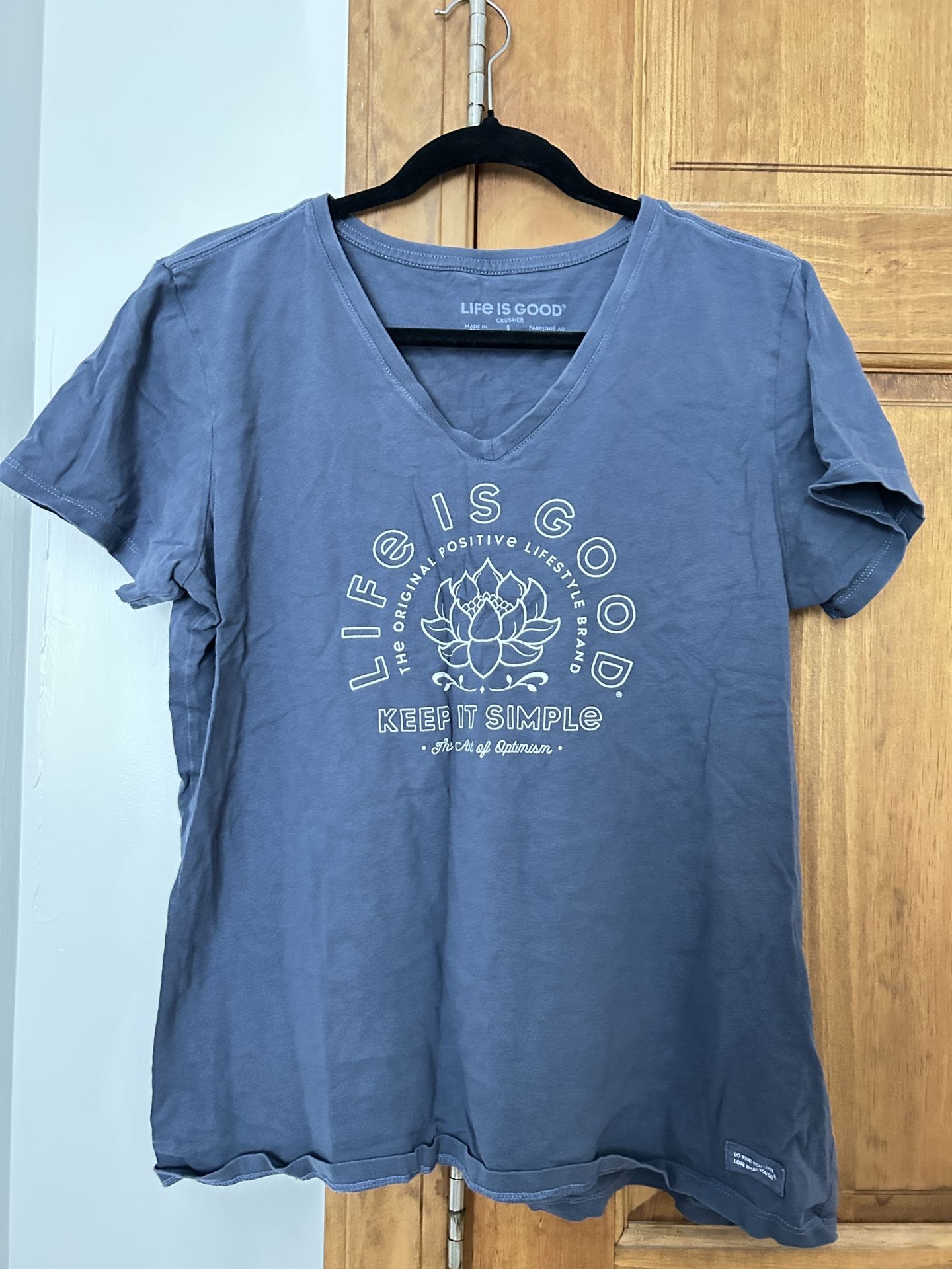 Life Is Good Crusher Shirt large 