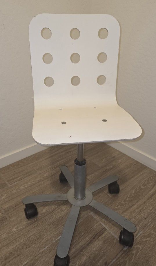 Kids Ikea Rolling Desk Chair
