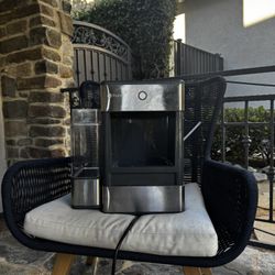 GE Profile Counter Nugget Ice Maker