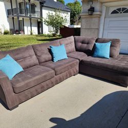 Ashley Furniture Gray Sectional **Like New