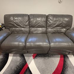 Leather Couch With 2 Recliners