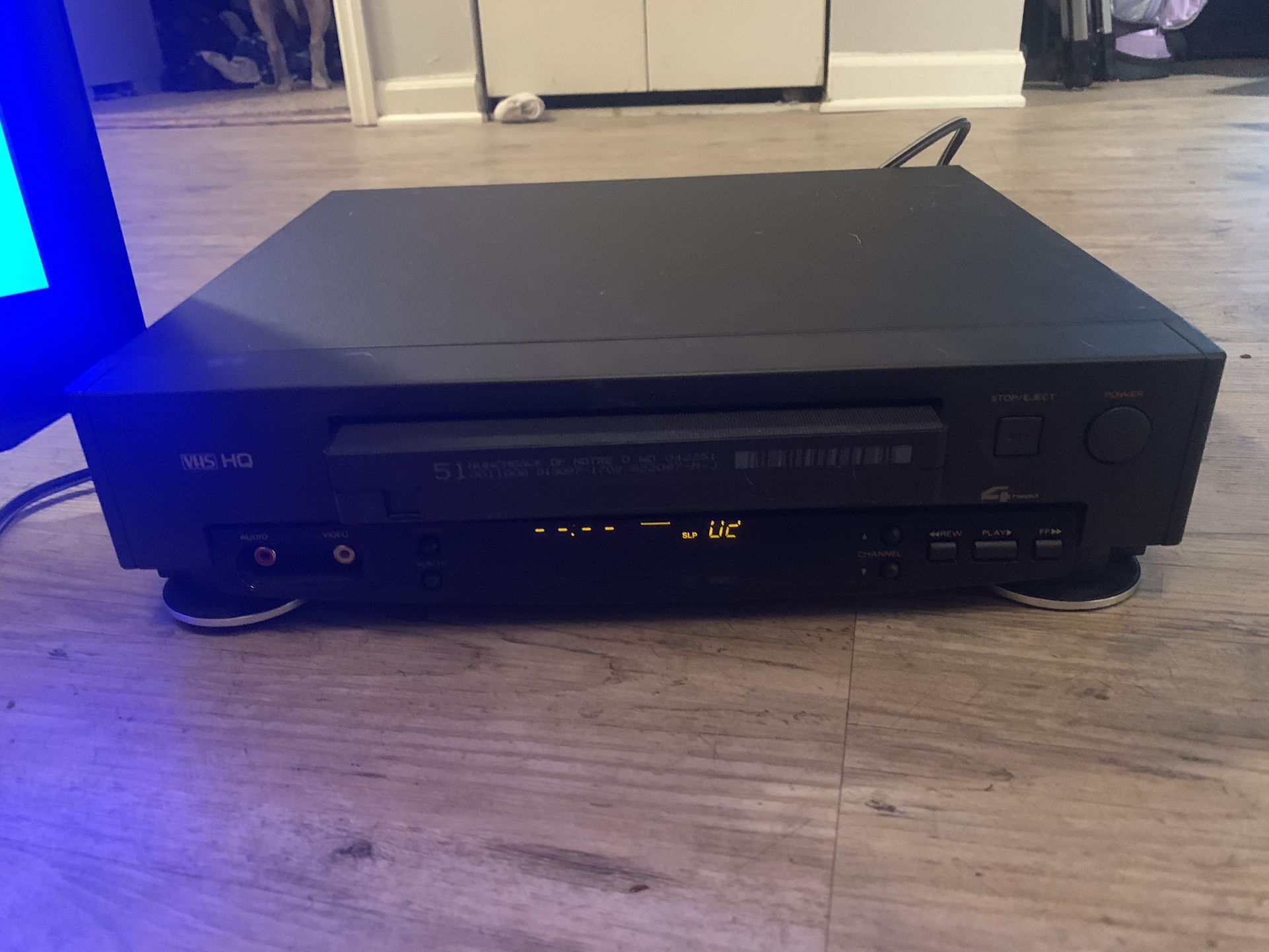 Magnavox VHS HQ 4 Head VCR Recorder Model #VR9242 With Remote And Tested