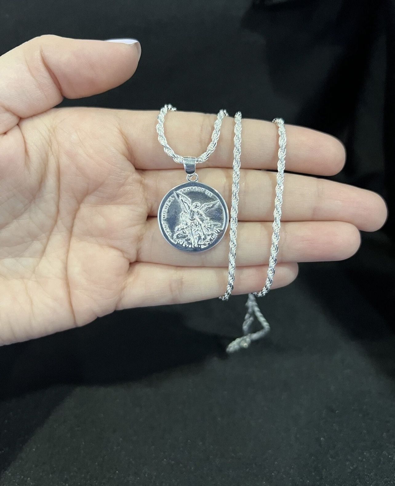 925 Sterling Silver Mens St Michael San Miguel Archangel & Rope Chain